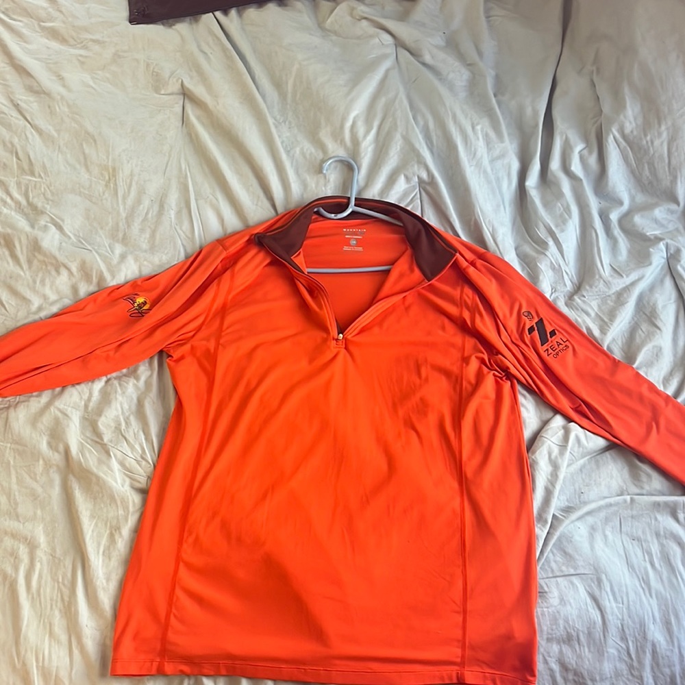 Mountain Hardware quarter zip